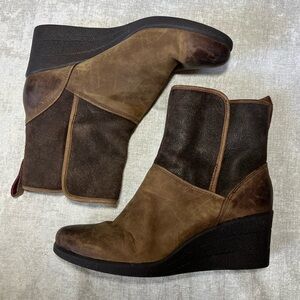 UGG Two-Tone Brown Wedge Boots